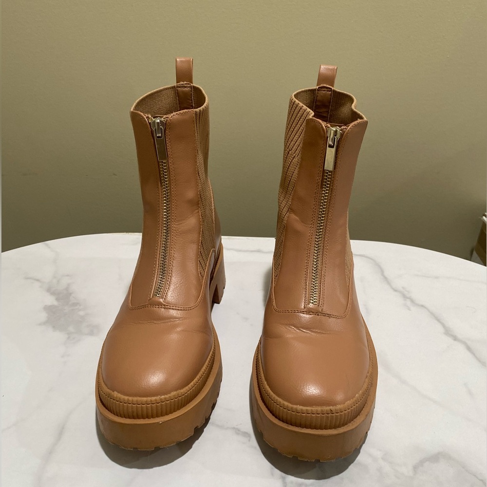 BCBGeneration Montana Chunky Ankle Boots Tan – Women’s 9.5 M (EU 40.5)